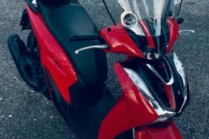 sh 125 sport rosso
