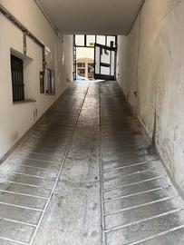 Posto auto coperto