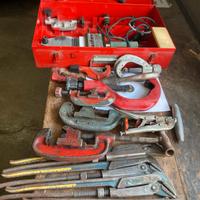 attrezzi da idraulico 