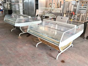 2 VETRINE FRIGO PER SALUMI USATE