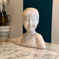 Bustino Fanciullo che sorride Marmo Bianco Carrara