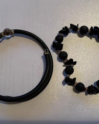 Stock bijoux bracciali e orecchini