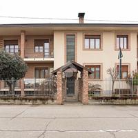 PORZIONE DI BIFAMILIARE A MATHI
