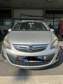 Opel corsa 1.2 gpl