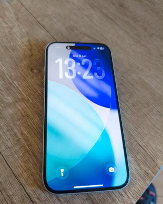 iPhone 15 128 GB - nessun graffio + 18 cover