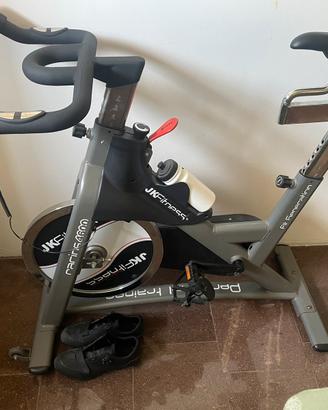 SPIN BIKE JK FITNESS mod RACING 4600