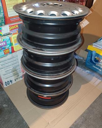 cerchi ferro 15 pollici per alfa 156