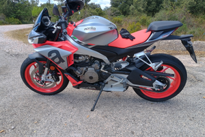 Aprilia tuono 660