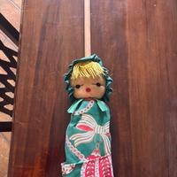 Scopa con bambola russa