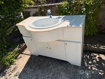Lavabo in marmo