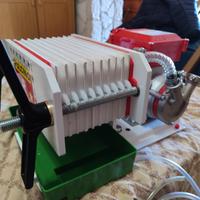 Filtro per olio e vino con pompa