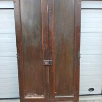 Porta in legno per esterni