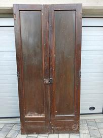 Porta in legno per esterni