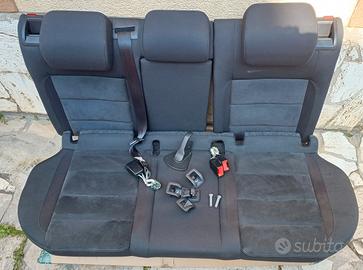 Sedili posteriori Golf 6 con bracciolo e passasci