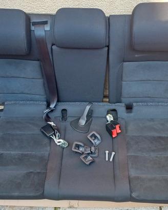 Sedili posteriori Golf 6 con bracciolo e passasci