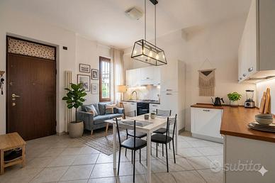 2 LOCALI A MARIANO COMENSE