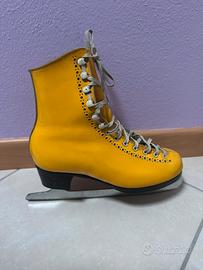 Coppia di pattini n.36 ghiaccio