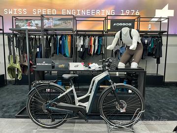 EBIKE TOURING CITY Nuova Sconto 50% Bosch 750 Wh