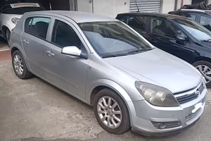 Opel Astra 1.3 CDTI 5 porte € 2.500 TRATTABILI .