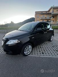 Lancia ypsilon 1.2 Benzina/GPL Mod. Platino