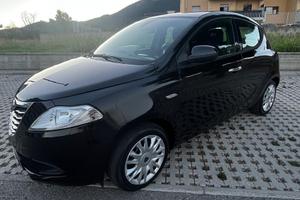 Lancia ypsilon 1.2 Benzina/GPL Mod. Platino