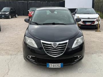 Lancia Ypsilon 1.2 gpl 2013