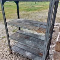 scaffalatura in ferro robusta e smontabile 