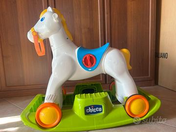 Cavallo a dondolo Chicco