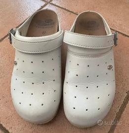 Zoccolo sanitario scholl