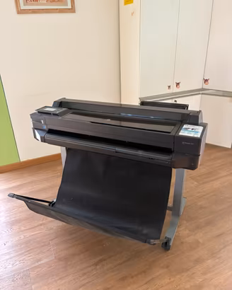 Plotter HP DesignJet T520 36" con stand