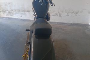 Honda Shadow 600 in fibra di carbonio 