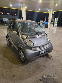 Smart coupé
