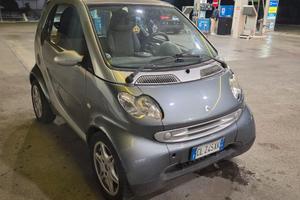 Smart coupé