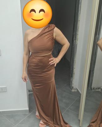 Abito lungo da donna monospalla TG 42