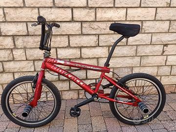 bicicletta BMX freestyle