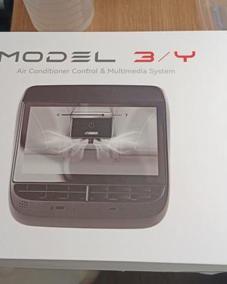 Monitor posteriore Tesla