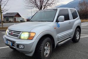 mitsubishi pajero 3.2 autocarro 