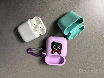 Apple AirPods (1ª generazione) con cover cuffie