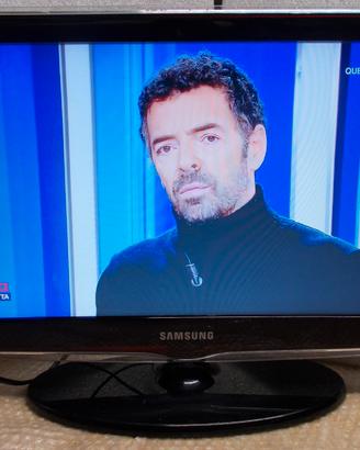 TELEVISORE 22 P. SAMSUNG LE22D450 +TELECOMANDO