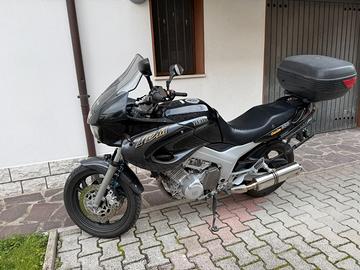 YAMAHA TDM 850