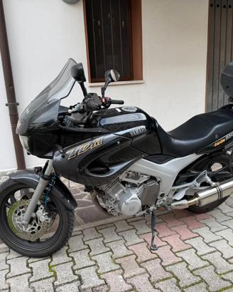 YAMAHA TDM 850