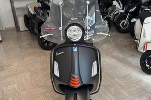 Vespa 310 GTS hpe super sport