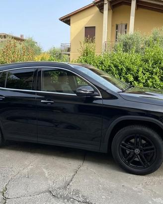 MERCEDES GLA180 tagliandata pronta consegna