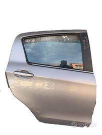 PORTIERA POSTERIORE DESTRA TOYOTA Yaris Serie (14>