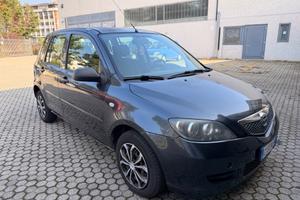 Mazda 2 1.2 Sony