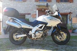 Suzuki DL V-Strom 650 -  Condizioni perfette