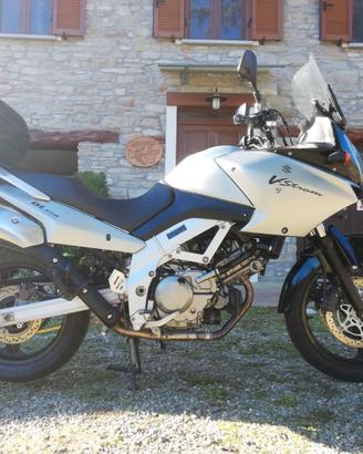 Suzuki DL V-Strom 650 -  Condizioni perfette