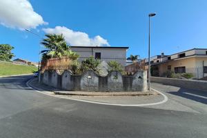 CASA INDIPENDENTE A CASAPESENNA
