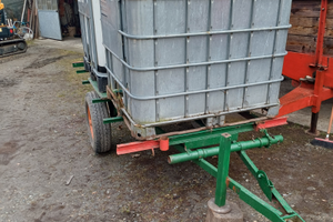 Rimorchio agricolo con cisterne aqua