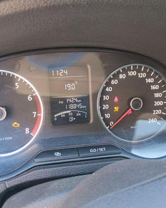 polo volkswagen 2012